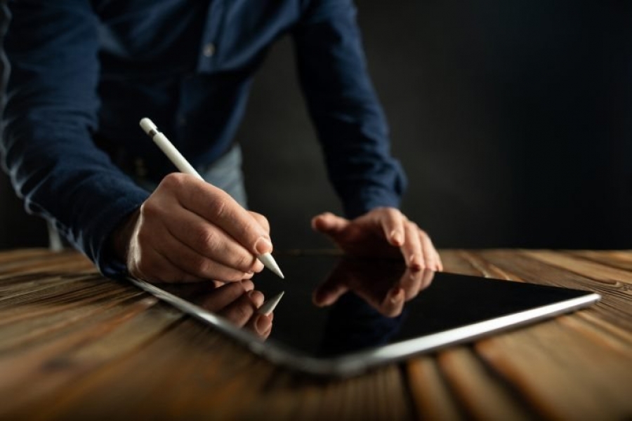 ASSINATURA ELETRÔNICA E DIGITAL: É VÁLIDA A FORMALIZAÇÃO DE NEGÓCIOS À DISTÂNCIA SEM IMPRESSÃO EM PAPEL E ASSINATURA FÍSICA?